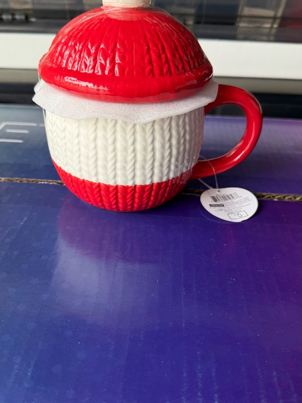 Target Red and White Knit-Texture Ceramic Mug with Lid and Handle